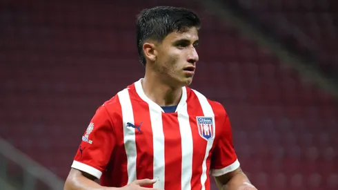 Diego Delgadillo vive un momento importante en su carrera siendo tenido en cuenta por primera vez por Chivas.