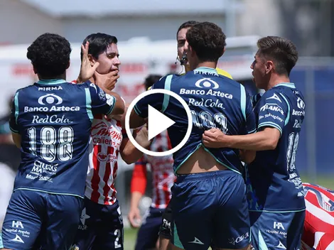 Canterano de Chivas Sub-23 es expulsado por pisar a rival de Puebla