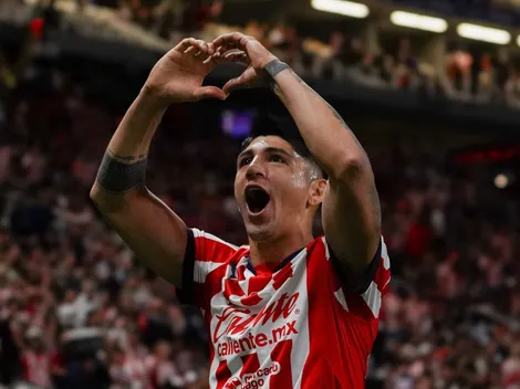 Alan Pulido alza la voz con Chivas antes del Clásico Tapatío