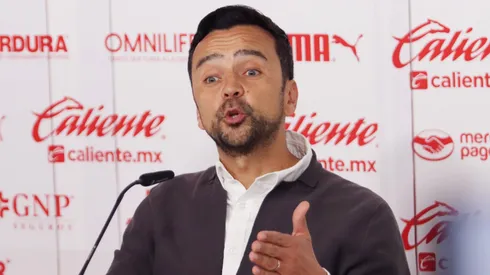 Como Director Deportivo, Javier Mier tiene la misión de elegir al nuevo DT de Chivas.