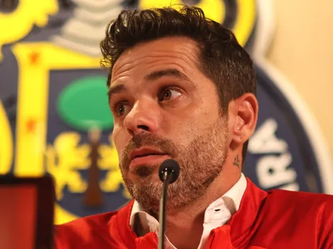 Fernando Gago puso contra las cuerdas a Riquelme ''por culpa'' de Chivas