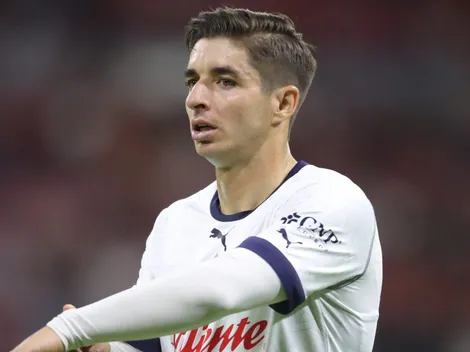 Lo que haría que Isaác Brizuela se quede en Chivas en el próximo mercado