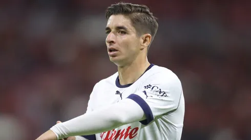 Isaác Brizuela no está teniendo protagonismo en Chivas.