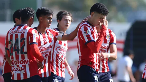 Jugador de Chivas incluído entre los mejores jovenes en su posición.