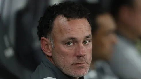 Gabriel Milito aparece como una opción para el banco de Chivas en el Apertura 2025.