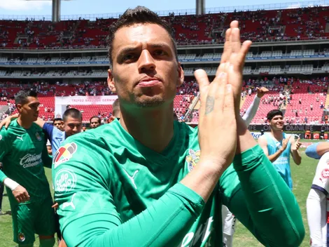 El portero que Chivas sumó a su pretemporada y sucedería a Óscar Whalley
