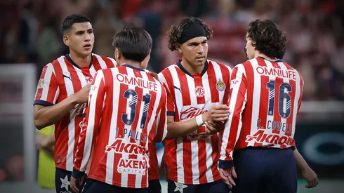 Le cuestan a Chivas 60 millones y estarían por salir del club