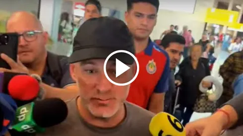 Gabriel Milito arribó a Guadalajara en la mañana de este domingo.