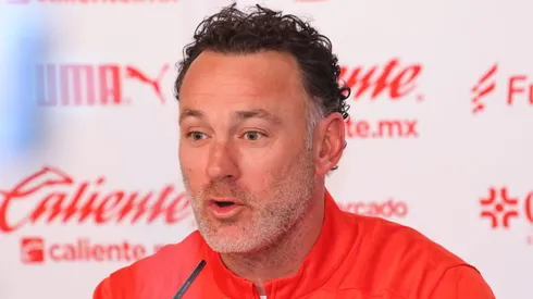 Gabriel Milito tiene toda la pretemporada de Chivas para poder implementar su idea.
