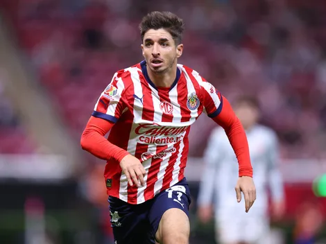 El curioso lugar de Isaac Brizuela en los jugadores con más años en Chivas