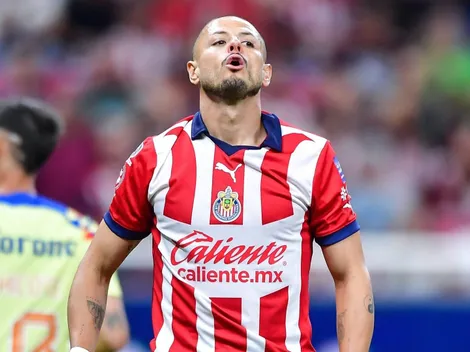 Lo que piensa Chivas sobre el futuro de Chicharito