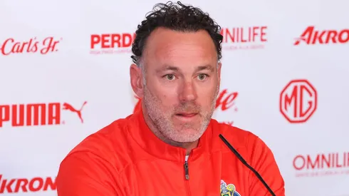 Gabriel Milito llegó a Chivas y comenzó a implementar su metodología de trabajo.