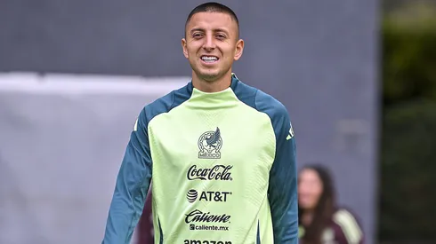 Roberto Alvarado parece tener ganado un puesto de titular en la Selección Mexicana.