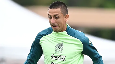Roberto Alvarado es uno de los representantes de Chivas en la Selección Mexicana.