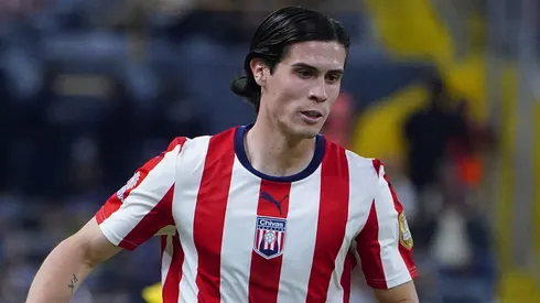 Diego Campillo se formó en la estructura de Chivas y ahora volvería para jugar en el primer equipo.