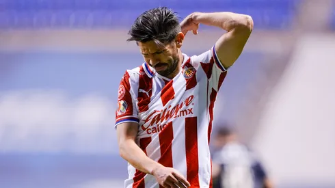 Oribe Peralta tuvo un mal paso por Chivas.