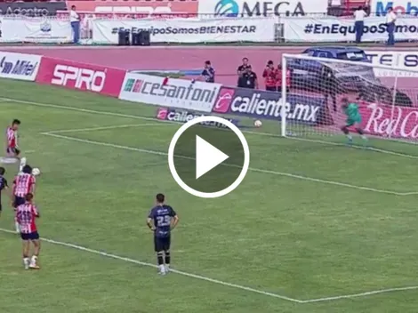 Alan Pulido estira la ventaja para Chivas ante Mineros
