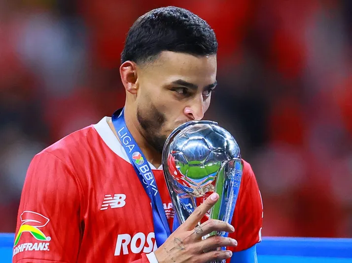 El dinero que le ingresaría a Chivas si Alexis Vega es vendido a Europa