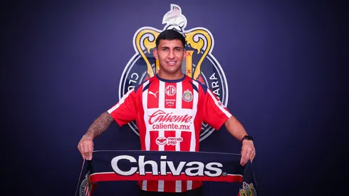 Cotorro González y su felicidad por ser jugador de Chivas