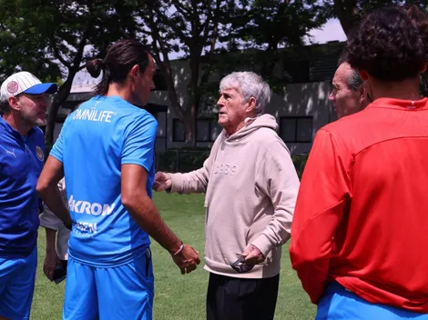 Dos visitas especiales en la práctica de Chivas