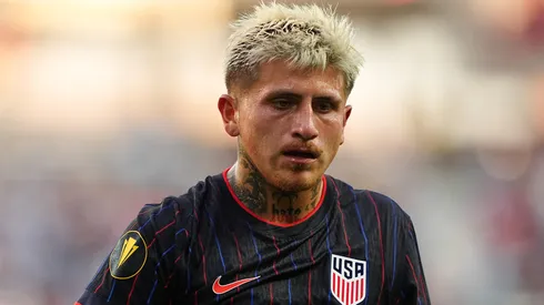 Afición de Chivas pide el fichaje de Diego Luna.