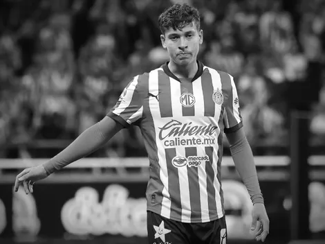 Españoles, los culpables de que Chivas no encuentre acomodo a Fidel Barajas