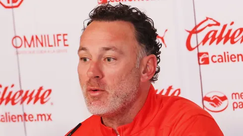 Gabriel Milito se convirtió en el sucesor de Gerardo Espinoza en Chivas.