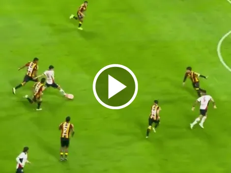 La jugada "a lo Messi" de Richard Ledezma y que Chivas no pudo definir