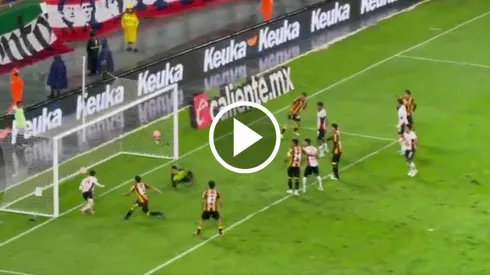 Armando González anotó 2 goles en el triunfo de Chivas por 5 a 0 sobre Leones Negros.