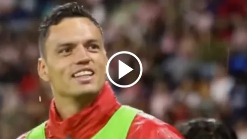 El video viral de Óscar Whalley cantando como un aficionado más.