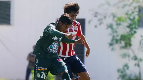 Yael Padilla aportó asistencia para Chivas Sub-21.