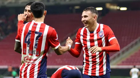 Los dos juveniles olvidados por Gabriel Milito.