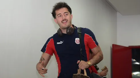 Alan Mozo no fue titular en el primer partido oficial de Gabriel Milito al frente de Chivas.