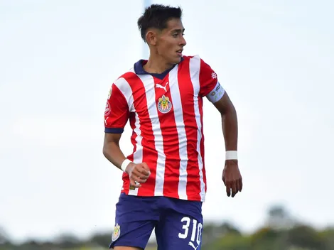 Santiago Sandoval se convierte en el primer debutante de la era Milito en Chivas