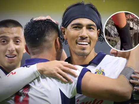 Jugador de Chivas reapareció en Verde Valle con llamativo vendaje tras la derrota con León