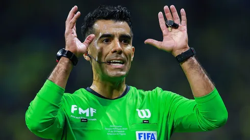 Adonai Escobedo fue suspendido tras haber dirigido León vs. Chivas.