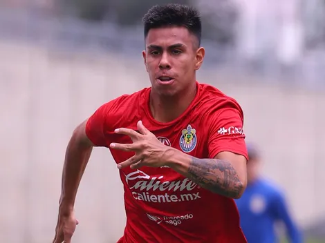 Efraín Álvarez se perfila de titular, pero no es el único jugador que ganaría un lugar