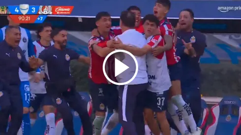 El alocado festejo de la banca de Chivas en el 4-3 vs. San Luis.