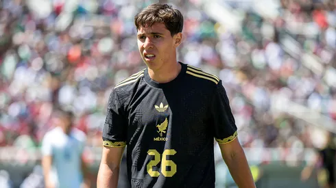 Mateo Chávez recibe tres noticias importantes en AZ Alkmaar.