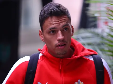 La publicación de Chivas con Óscar Whalley que generó preguntas sobre posible titularidad