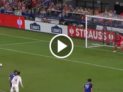 Efraín Álvarez se estrenó como goleador con Chivas