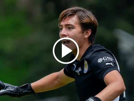El brutal penal que Cristo Navarrete atajó en Chivas Sub19 vs. Santos Laguna