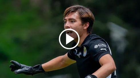 Chivas no pudo contra Santos Laguna, pero si se destacó con su portero.