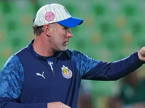 Gabriel Milito expuso a los jugadores de Chivas tras la derrota contra Santos