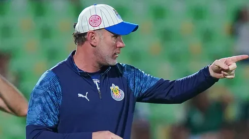 Chivas perdió con Santos y Milito fue duro con sus jugadores.