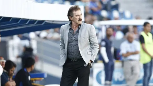 El Bigotón dirigió a Chivas en el 2014.