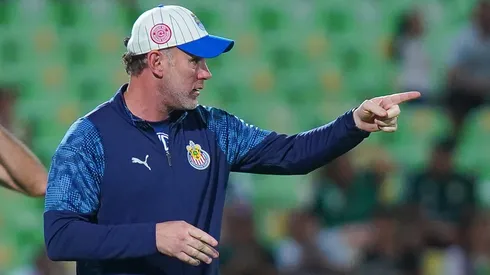 Gabriel Milito solo ganó 2 de los 6 partidos que lleva dirigidos en Chivas.