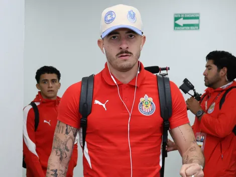 Reconocimiento especial de Chivas para Alan Mozo