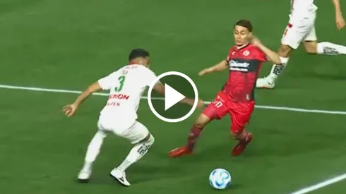 Los ridículos errores de Miguel Tapias y Tiba Sepúlveda en Chivas vs. Xolos
