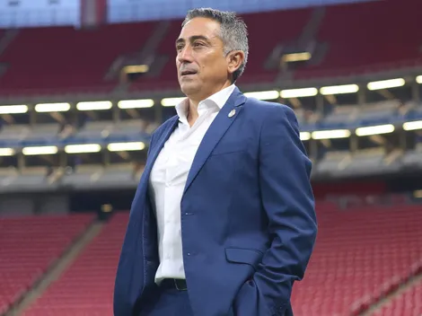 Antonio Contreras recibe críticas tras ser expulsado en Chivas Femenil vs. Monterrey